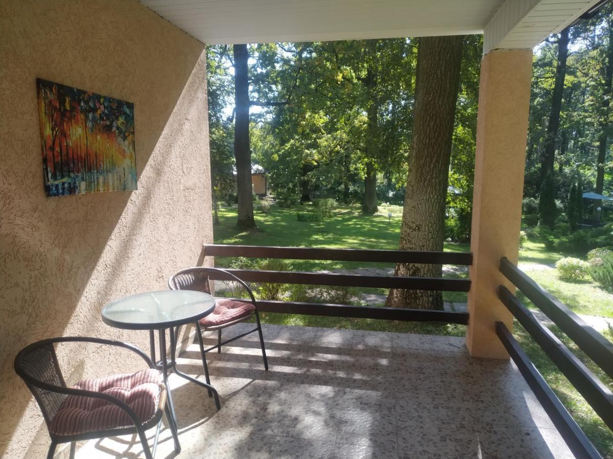 Gasthaus Dibrova Club Fastov Exterior foto